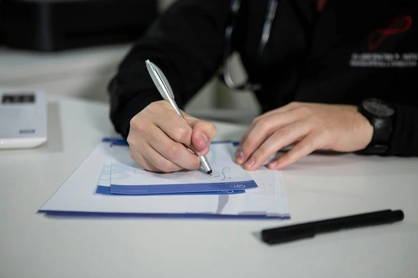 REFERRALS FORM FOR DOCTORS - Baw Baw Physicians